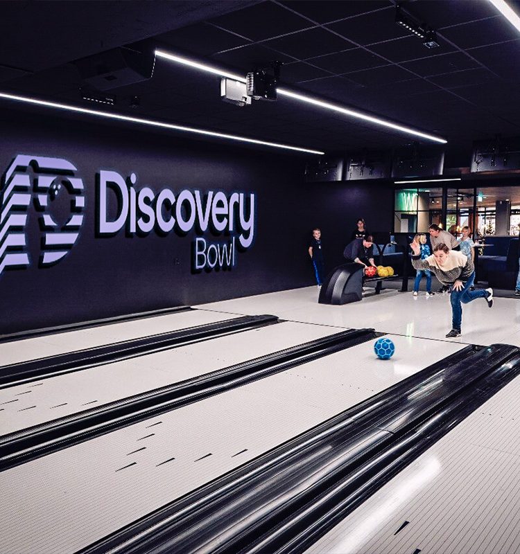Next-Gen Bowling Lanes Installed In Entertainment Venue USBC-Certified Bowling System Close-up Discovery Bowl Lane With Immersive and Interactive Game Modes